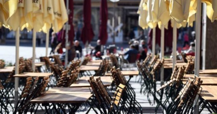 Shoqata e Gastronomëve paralajmëron protesta, nëse masat ashpërsohen