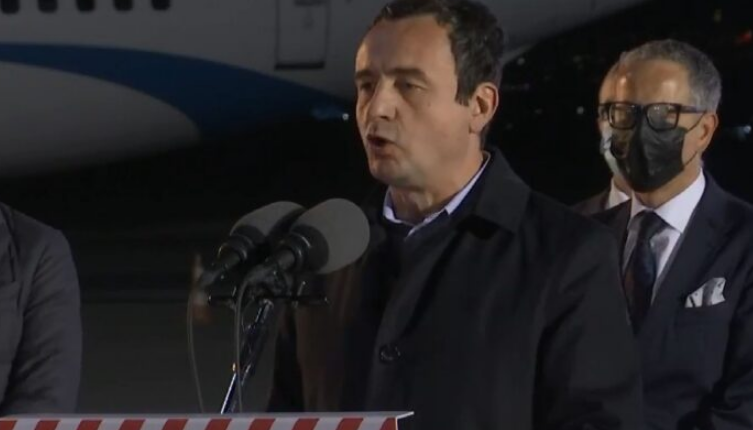 Pas arritjes së vaksinave të para anti-Covid, Kurti paralajmëron masa të reja