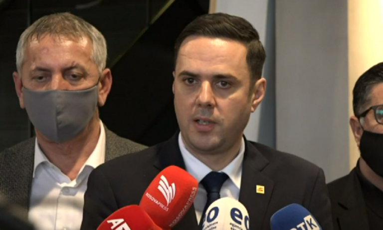 Abdixhiku: Kryesia e re mbështet vazhdimin e diskutimeve vetëm me Vjosa Osmanin, s’duam president një partiak