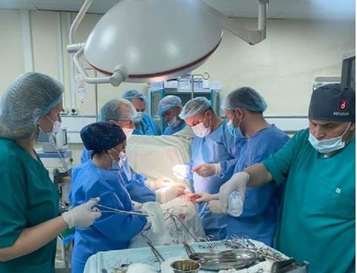 Në Spitalin e Mitrovicës kryhet një operacion i rrallë