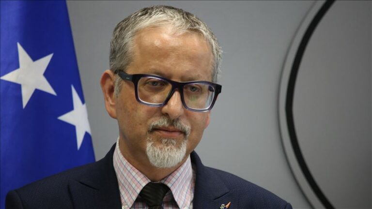 Ministri Vitia paralajmëron masa të reja anti-COVID