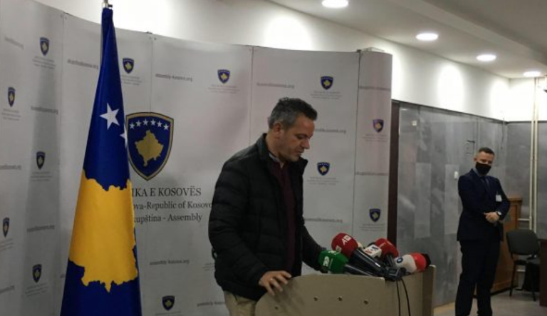 LDK lëshon mbledhjen e Kryesisë, Gashi thotë se Ligji nuk është tërhequr dhe se situta s’ka ndryshuar