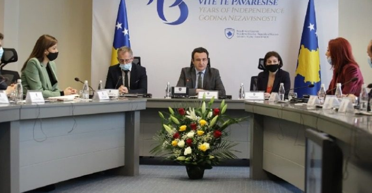 Qeveria hesht për ‘kompromiset e vështira’ me Serbinë