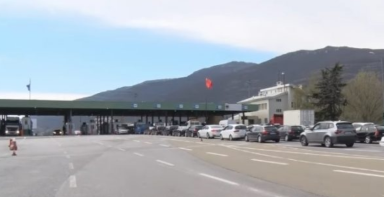 Masat e reja në Kosovë – mbi tetë mijë automjete kanë kaluar sot nga Vërmica në Shqipëri