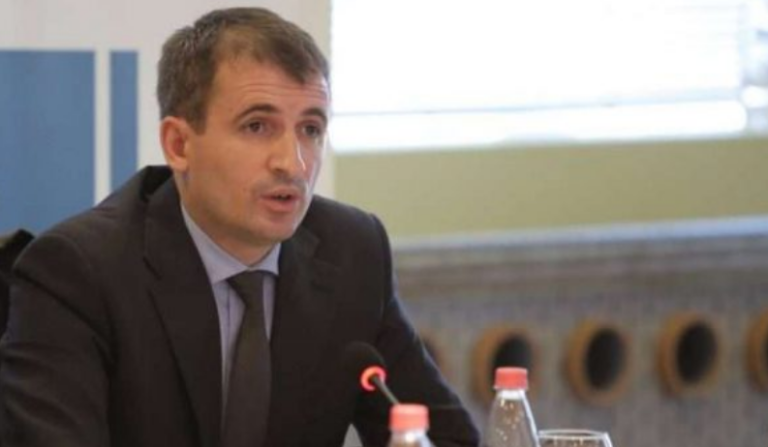 Miftaraj kritikon Qeverinë Kurti: Komunikimin me mediat e keni domosdoshmëri dhe nevojë