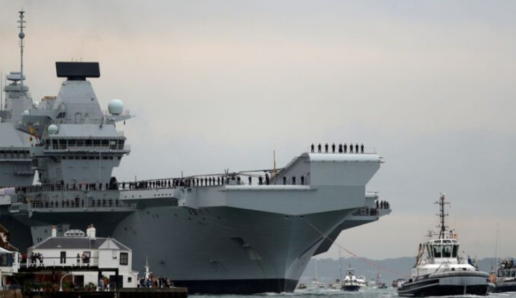 Bota nën ethet e Luftës së Tretë? Aeroplanmbajtësja britanike futet në Detin e Zi dhe acaron rusët