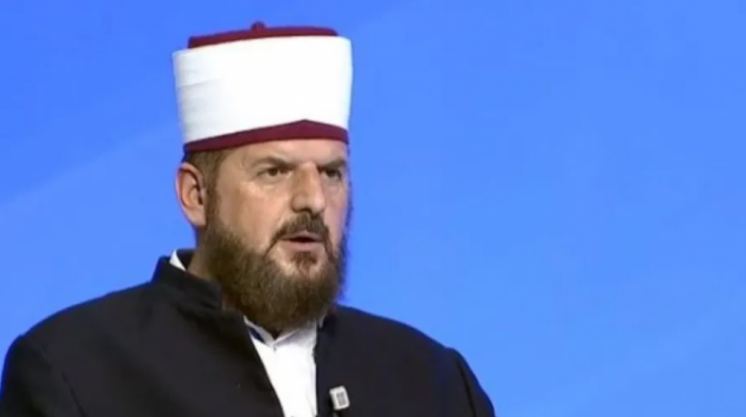 Hoxhë Shefqet Krasniqi akuzohet se i vodhi qytetarit libra fetarë në vlerë prej 60 mijë euro