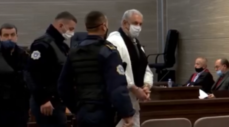 Lirohet nga paraburgimi Avni Llumnica, i akuzuari për tentim-vrasje ndaj Azem Vllasit