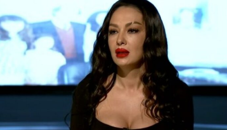 Revoltohet Adelina Ismaili: Ju o fëmijë të luksit, kurrë s’do e kuptoni varfanjakun e ngratë