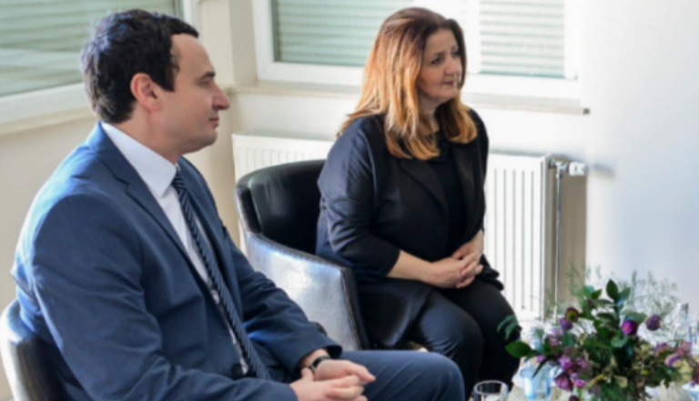 Nënkryetarja e VV-së paralajmëron masa adekuate: Nuk ka efekt nëse mbyllen lokalet në mbrëmje