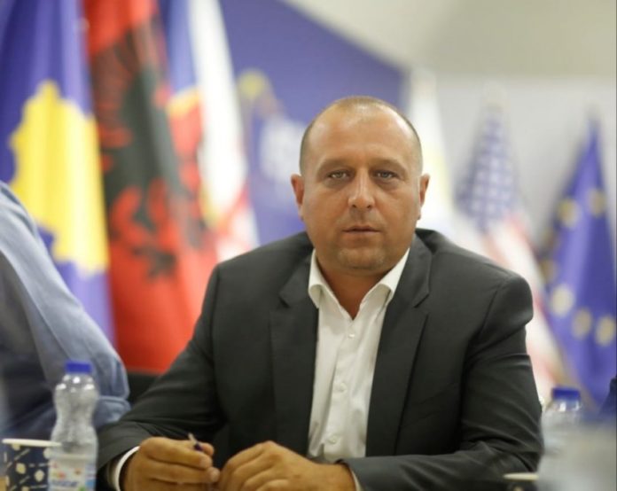 Dushi, Kurtit: Mundesh me i marrë mbi 500 mijë vota, prapë mbetesh i paaftë me qeverisë