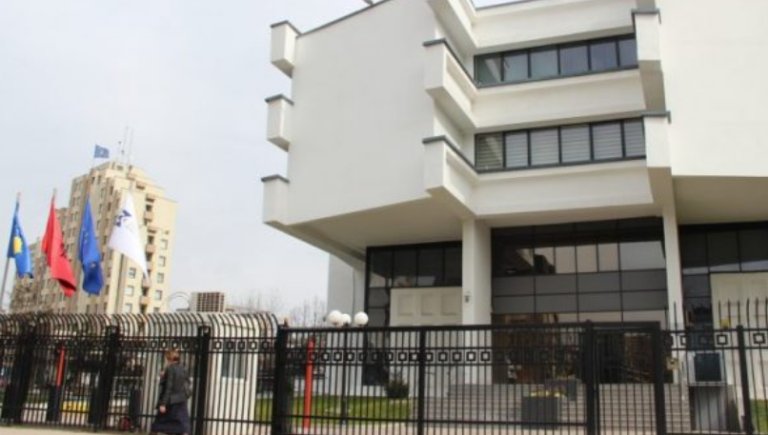 Kosovarët morën 1.5 miliard euro kredi gjatë pandemisë