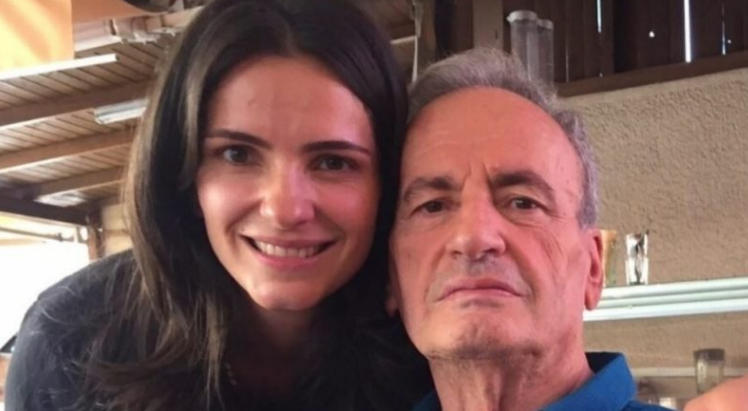 Humbi babain në muajin mars, Yllka Gashi uron Fitër Bajramin me një mesazh prekës