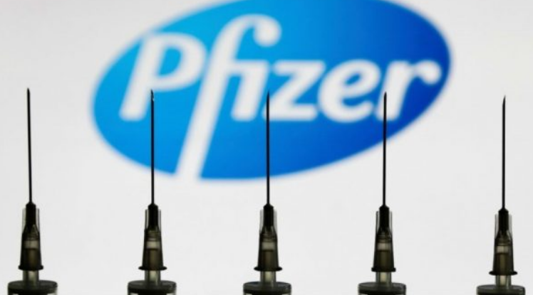 Pas orës 18:00 arrijnë 4680 doza të vaksinës Pfizer në Kosovë