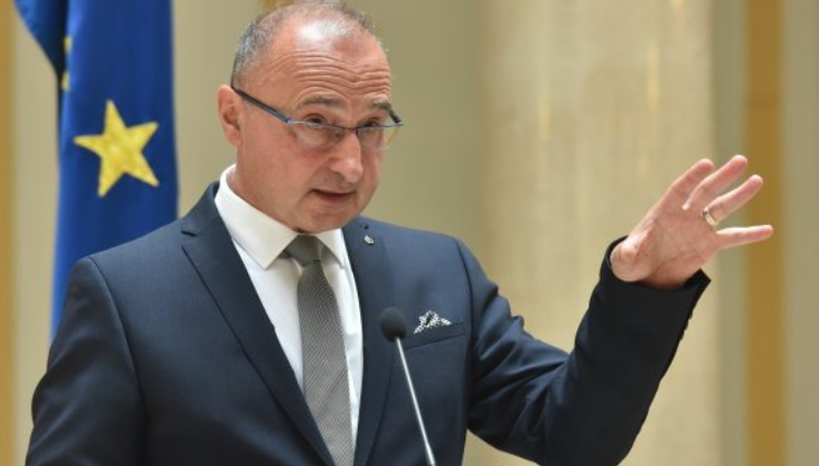 Kryediplomati kroat mesazh Serbisë: Njiheni Kosovën, rruga juaj për në BE kalon edhe nga Kroacia