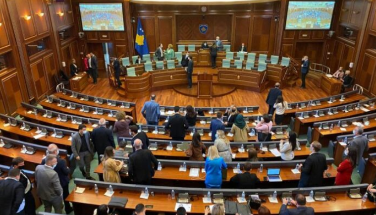 Seanca e Kuvendit vazhdon të premten, këto janë pikat e rendit të ditës