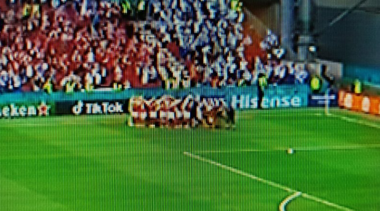Futbolli në shok, Eriksen po lufton për jetë në fushën e lojës Danimarkë – Finlandë
