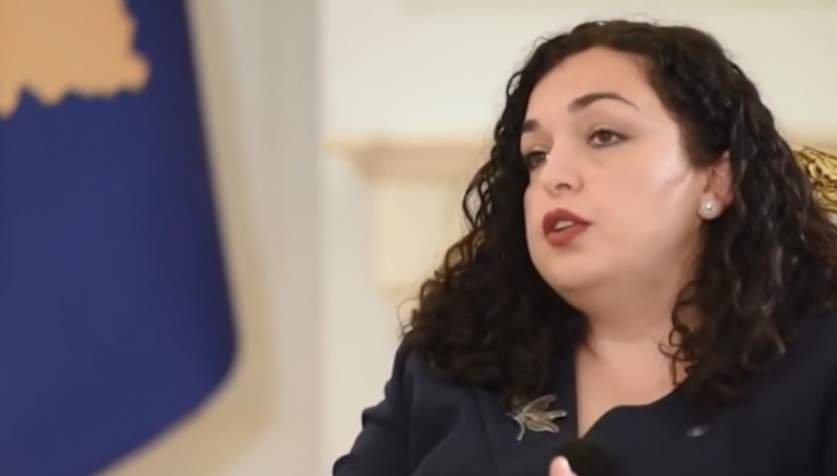 Vjosa Osmani për Al Jazeera: Përpjekjet e UÇK’së ishin ta çlironin Kosovën nga regjimi gjenocidal