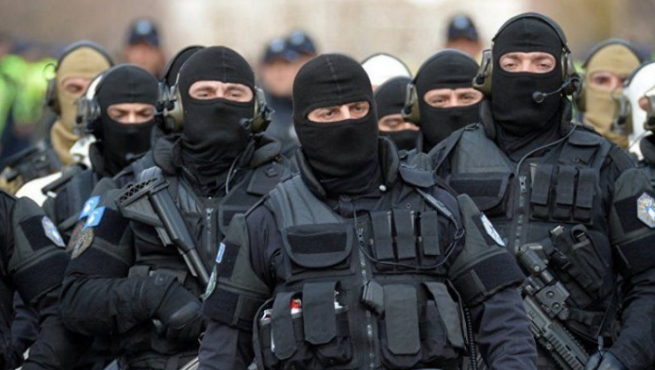 Krimet Ekonomike në Kosovë: Kapen mijëra euro falso në Sllatinë, prangosen 2 persona