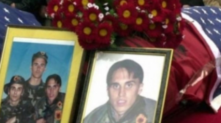 Ambasada e SHBA’së në Beograd: Radosavleviq të ballafaqohet me drejtësinë për vrasjen e vëllezërve Bytyqi, jo të marr nderime