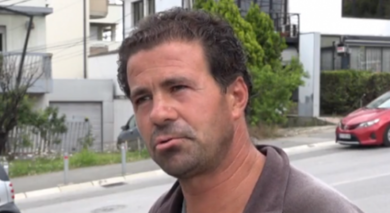 Që 20 vjet në Kosovë, ende pa dokumentacion kosovar