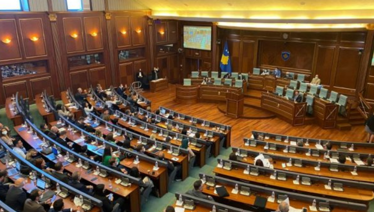 Kuvendi shkarkon Bordin e Autoritetit Rregullativ të Hekurudhave