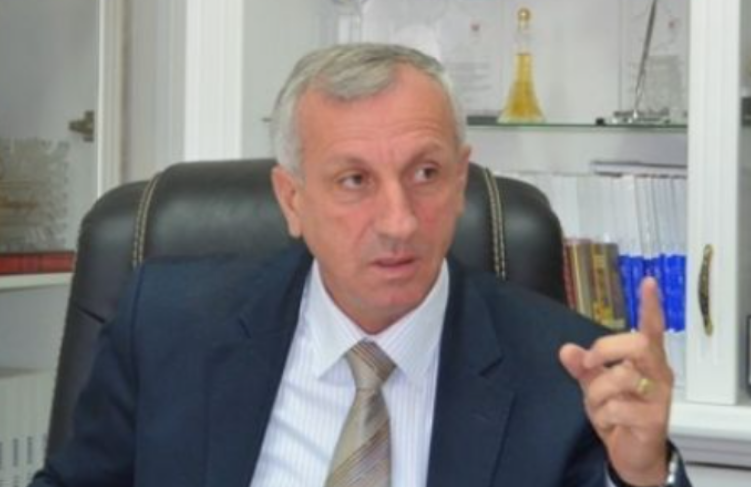 Nisin turbulencat në PDK: Dy ditë para Konventës së partisë jep dorëheqje Qemajl Mustafa