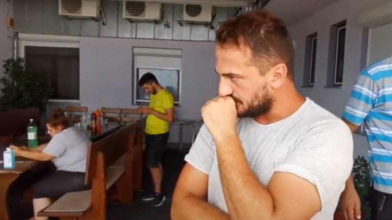 I mbijetuari nga aksidenti në Kroaci shpërthen në lot teksa tregon momentin kur i doli gjumi nga përplasja