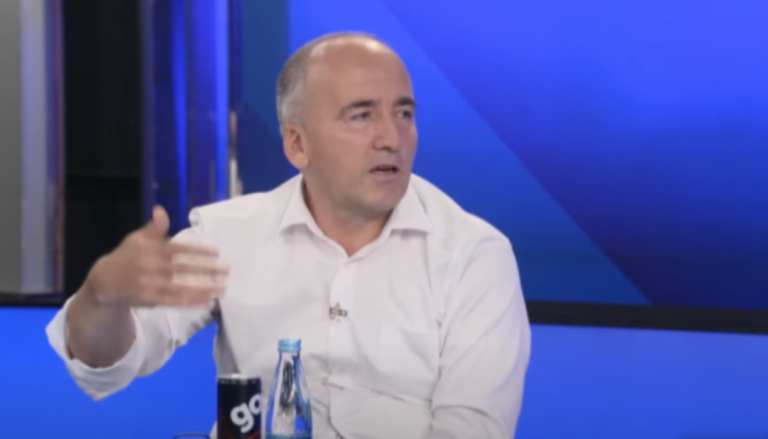 Muhaxheri për VV-në: Kanë thënë e çkapim shtetin, e kanë kapë për vete