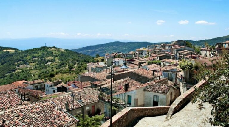 Fshatrat që ju paguajnë 28 mijë euro për të jetuar atje