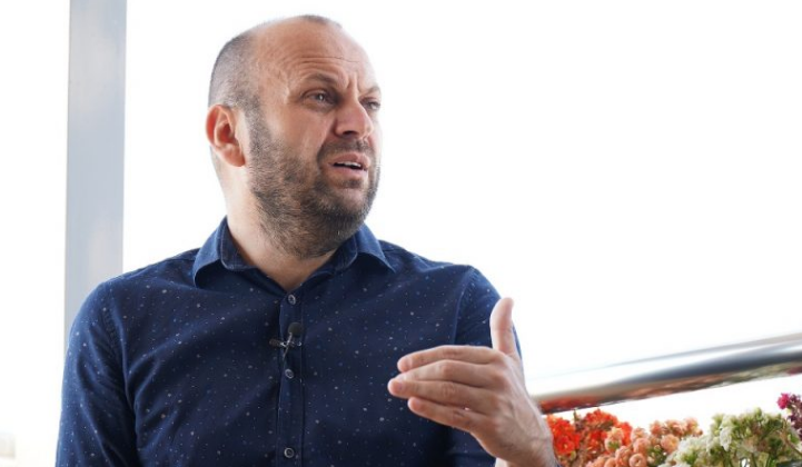 Mushkolaj: A ka ndonjë zë të arsyeshëm brenda Vetëvendosjes?