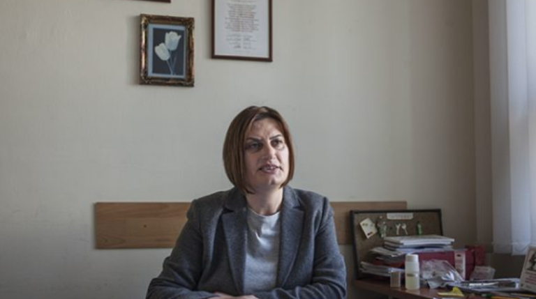 Zyrtarja e OBSH-së: Një i vdekur nga koronavirusi në Kosovë ishte vaksinuar me dy doza