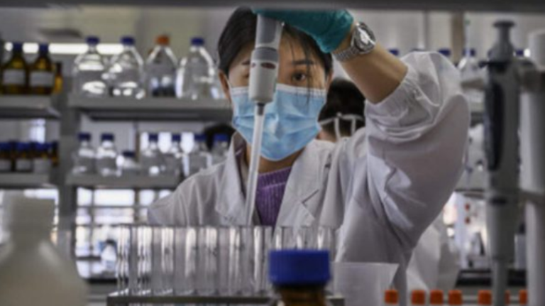 Raporti i republikanëve amerikanë: Virusi doli nga laboratori kinez