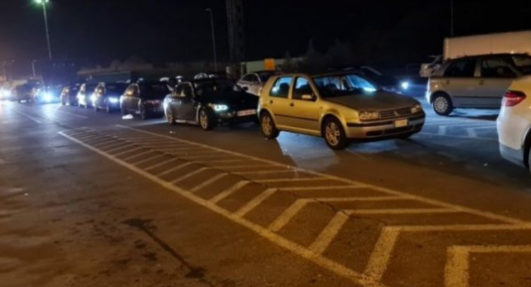 Mbi 1.3 milionë qytetarë të Kosovës vizituan Shqipërinë gjatë këtij viti