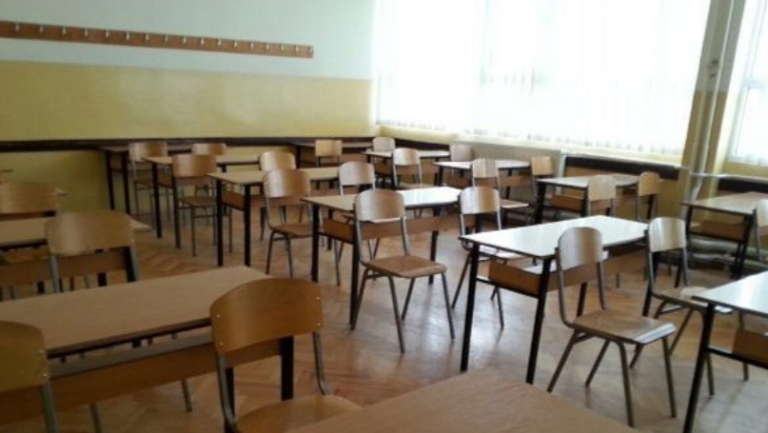 Zyrtare: Caktohet data për fillimin e vitit të ri shkollor në Kosovë