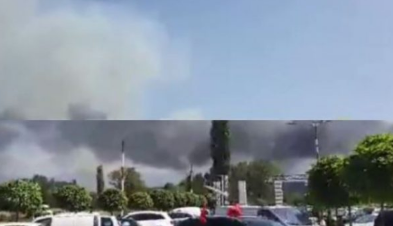 Përfshihet nga flakët një fshat i Suharekës