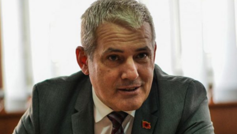 Sveçla tregon sa afganë pritet të vijnë në Kosovë