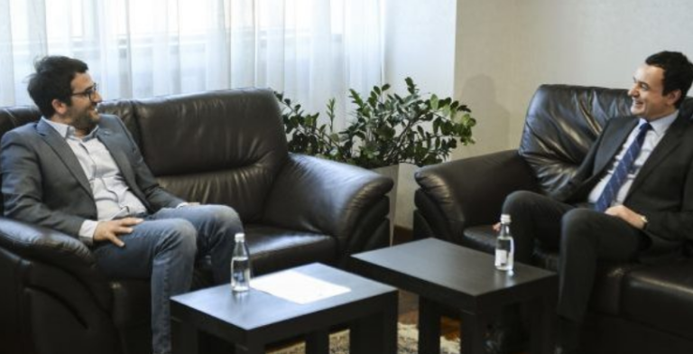 Ish-këshilltari i Kurtit: Pjesëtarë të regjimit të ri kanë fillu me e fajësu popullin për gjendjen e randë me COVID-19