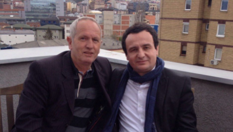 “Ti **fsha robt ty o deputet”, eskalon ish-kanidati i VV: Shan rënd deputetin e “GUXO”