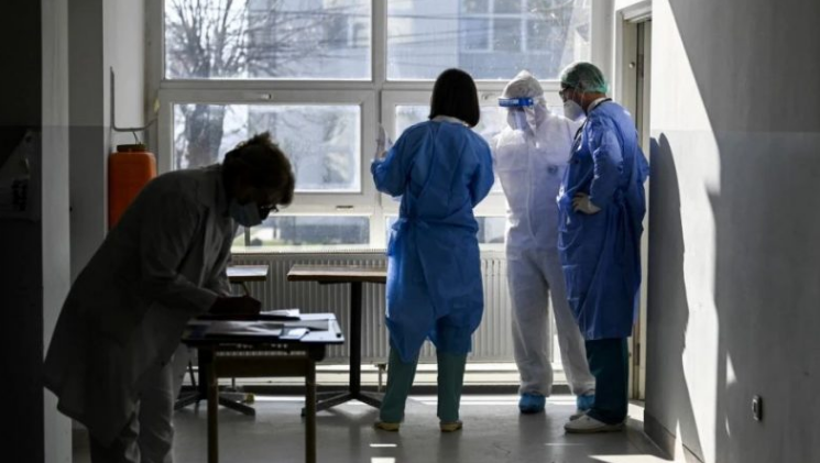 Dyshime nëse masat e reja mund t’i ulin rastet me COVID-19