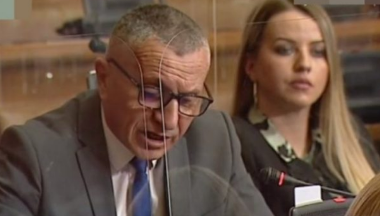 Kamberi reagon ashpër pasi Vuçiq tha se nuk e sheh të arsyeshme që të dialogojë me Kurtin