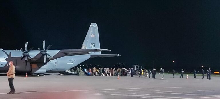 Mbërrin grupi i dytë i afganëve në Kosovë