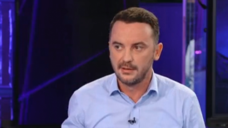 Molliqaj për marrëveshjen: Targat ilegale KM po pranohen