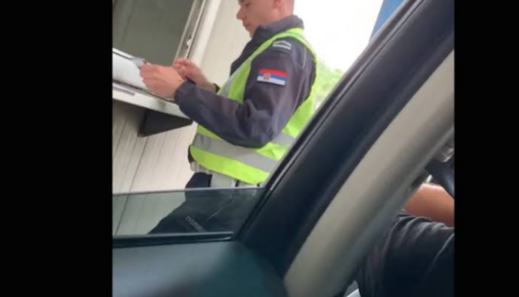 Kjo është shuma e parave që u japin mërgimtarët policëve serbë për të kaluar më shpejt në kufi