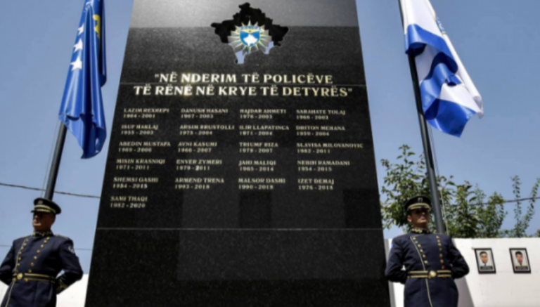 Kurti, në nder të 22-vjetorit të Policisë: Kujtojmë sot policët që ranë për një Kosovë të lirë