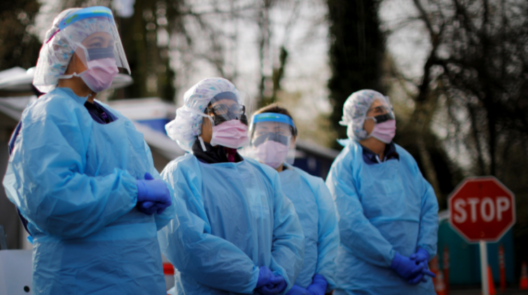 “Virusi nuk ekziston”, gazeta zvicerane: Sipas OBSH’së, pandemia në Kosovë është jashtë kontrollit