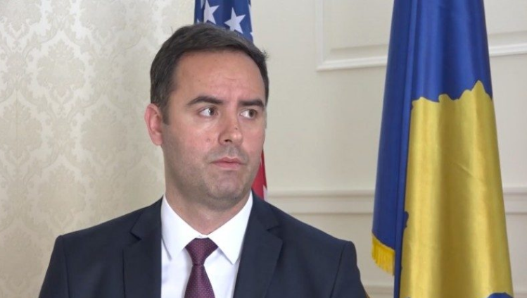 Këshilltari i Konjufcës i quan ‘dosta të Vuçiqit’ të paraburgosurit në Hagë