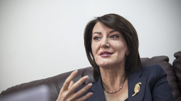 Atifete Jahjaga pëson ndryshime drastike, mezi njihet në foton e fundit