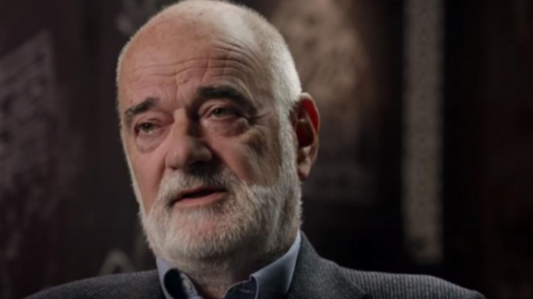 Ish-diplomati serb: Vuçiqi shpresoi që SHBA-ja t’i kundërvihej Kurtit, Rusia s’na mbron në rast lufte