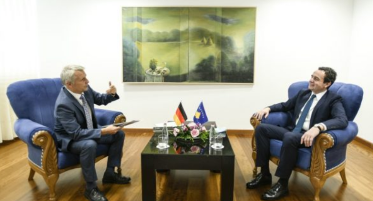 Detaje nga takimi i kryeministrit Kurti me ambasadorin gjerman në Kosovë